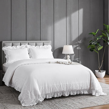 Embroidered Cotton Duvet Cover with Ruffled Edge